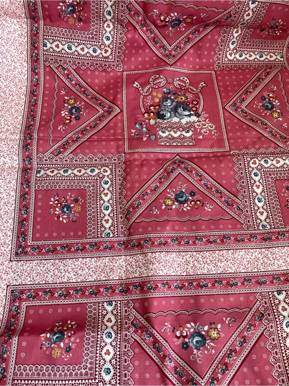 3y x 44" Vintage Floral Print Cotton Fabric Panel Cranston Print Works